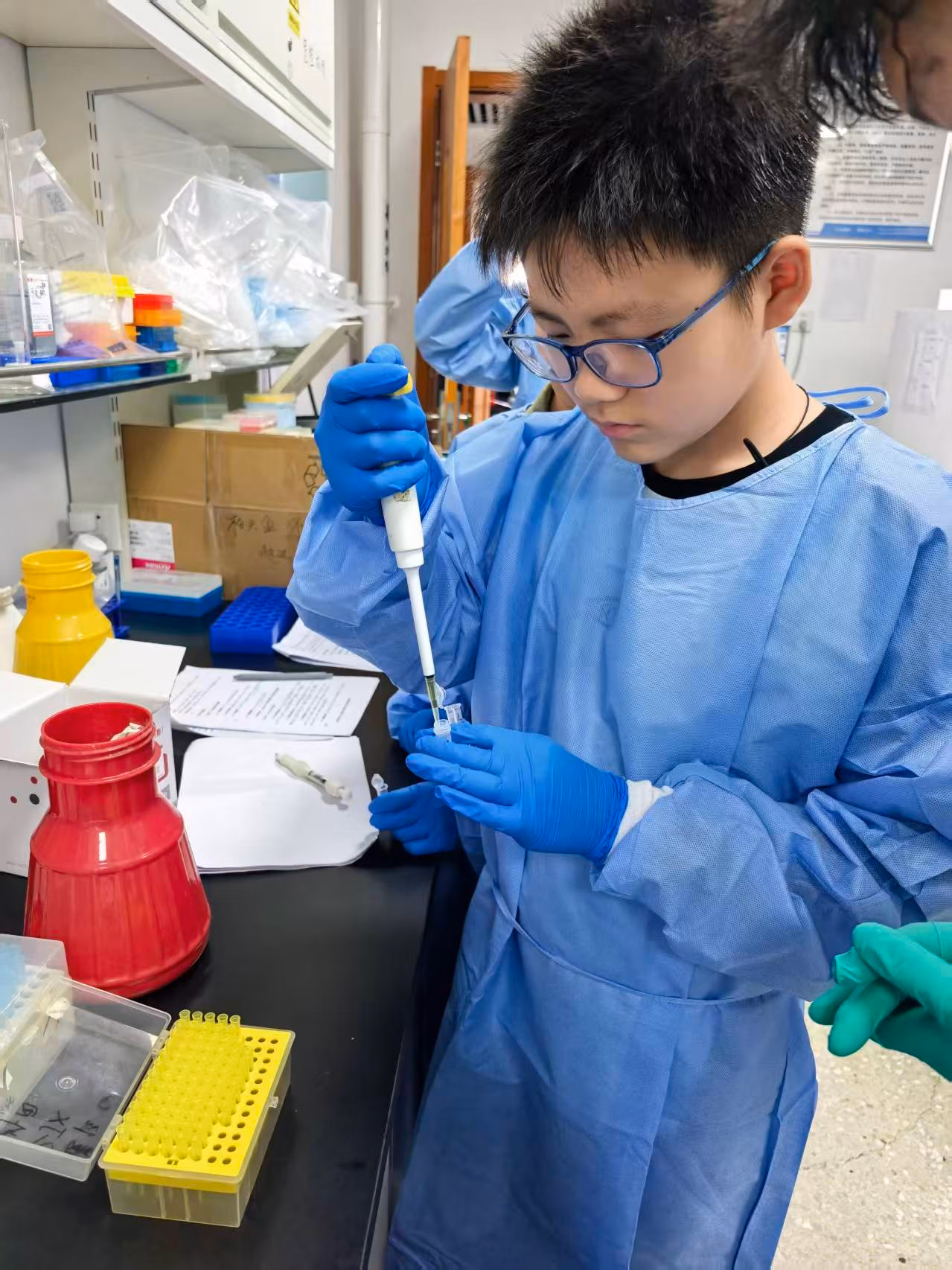 3.2 Entering the Community: Letting Children Experience Life Science — Image 43